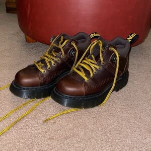 Doc Marten Woodard Grizzly Leather Low Boots!